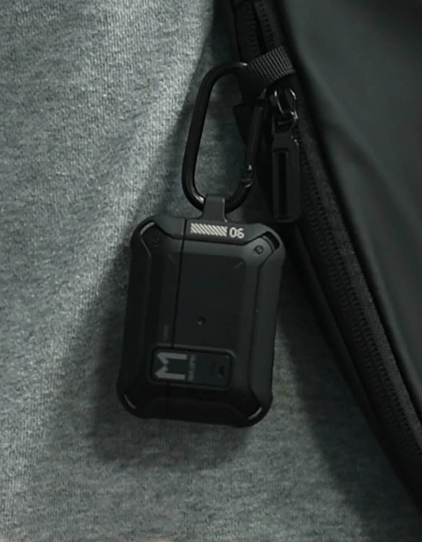 A19 AirPods Pro Case with Lock & Keychain - Image 7